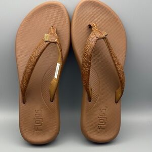 Flojos Brown Women’s Flip Flop Sandals Classic Cushioned Design size 8 NWOT